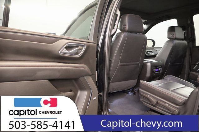 Used 2022 Chevrolet Suburban RST w/ Luxury Package AWD/4WD image 28