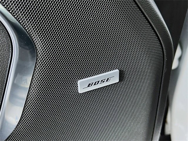 Used 2023 Chevrolet Suburban High Country w/ Advanced Technology Package image 35