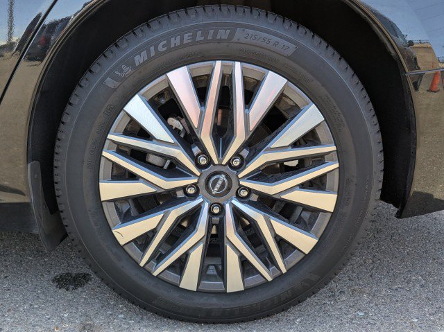 Used 2023 Nissan Altima 2.5 SV FWD image 25