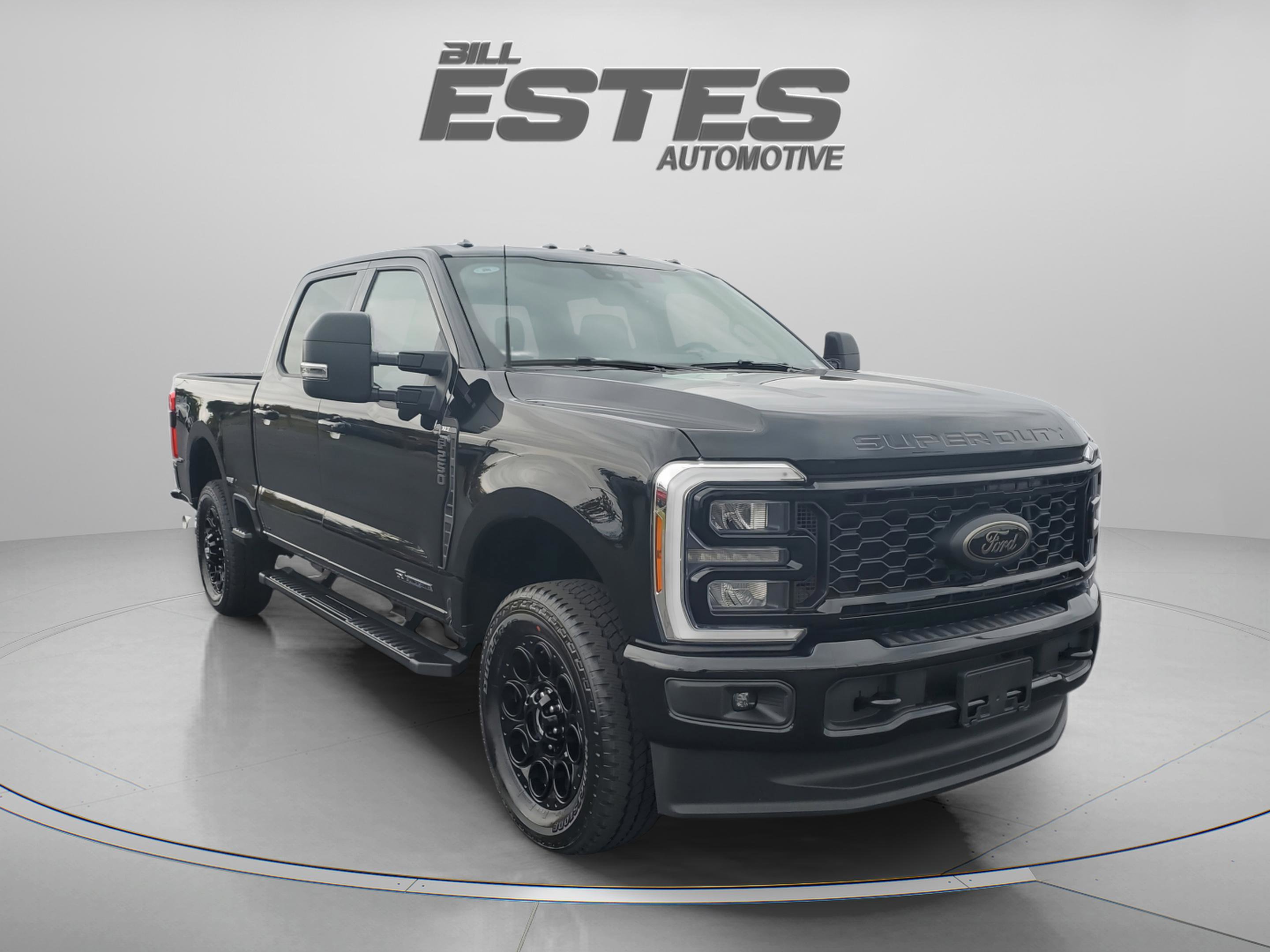New 2026 Ford F250 XLT w/ XLT Premium Package AWD/4WD image 3