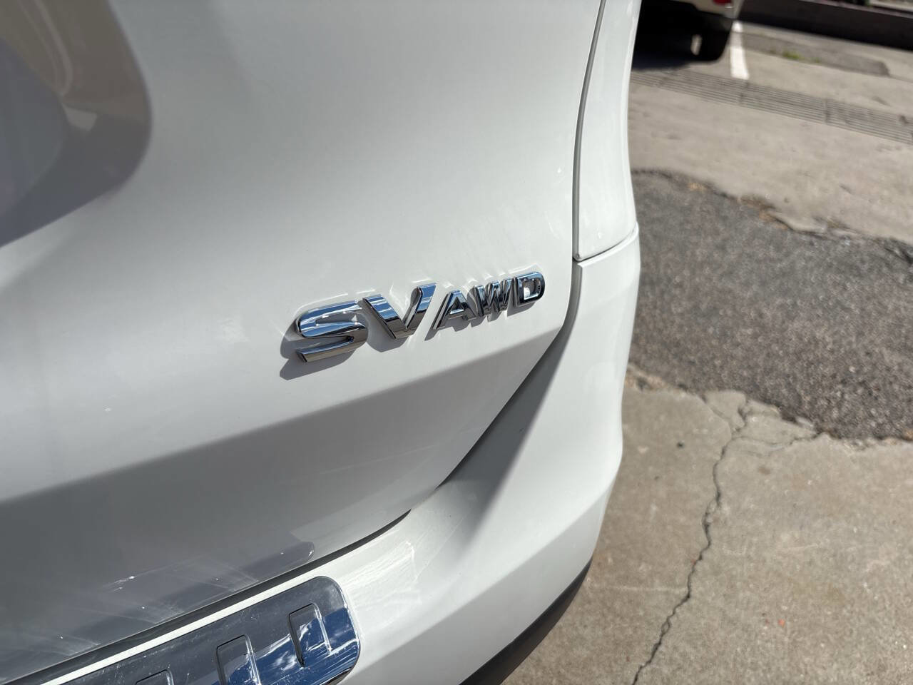 Used 2018 Nissan Rogue SV image 13