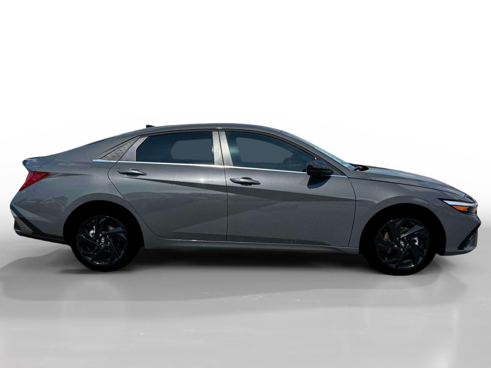 New 2026 Hyundai Elantra SEL Sport Premium FWD image 9