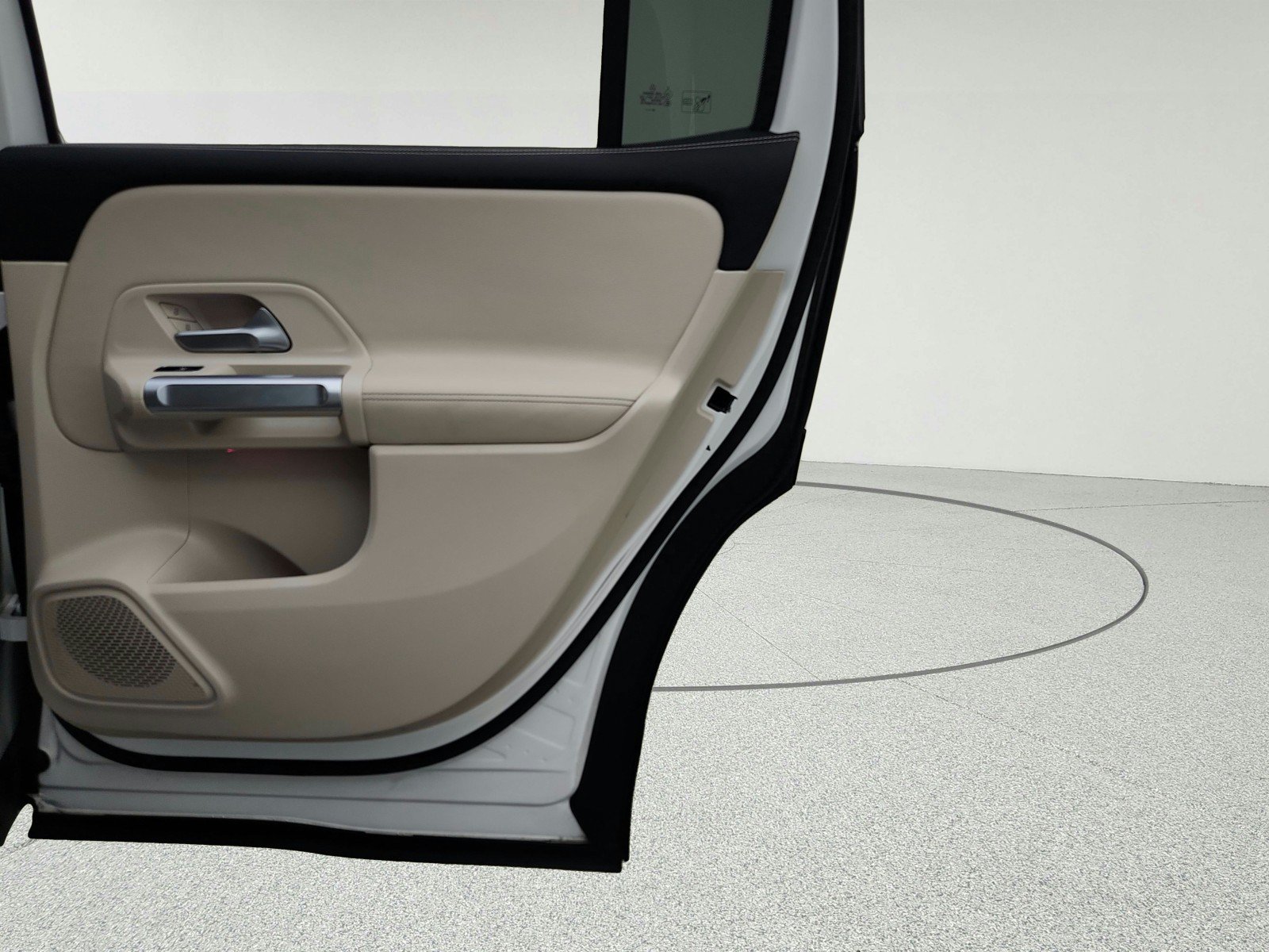 Certified 2023 Mercedes-Benz GLB 250 image 29