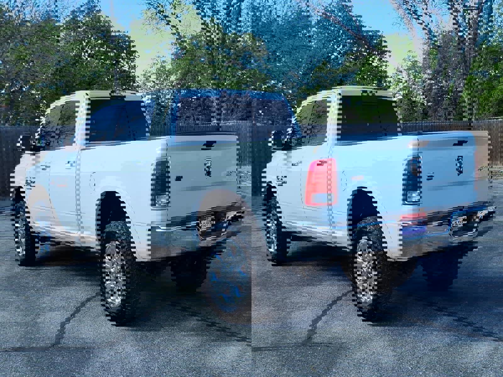 Used 2016 RAM 2500 Laramie w/ Protection Group image 13