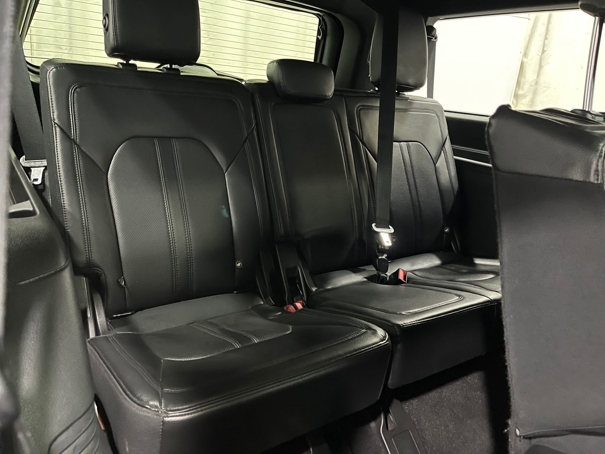 Used 2021 Ford Expedition Max Limited AWD/4WD image 32