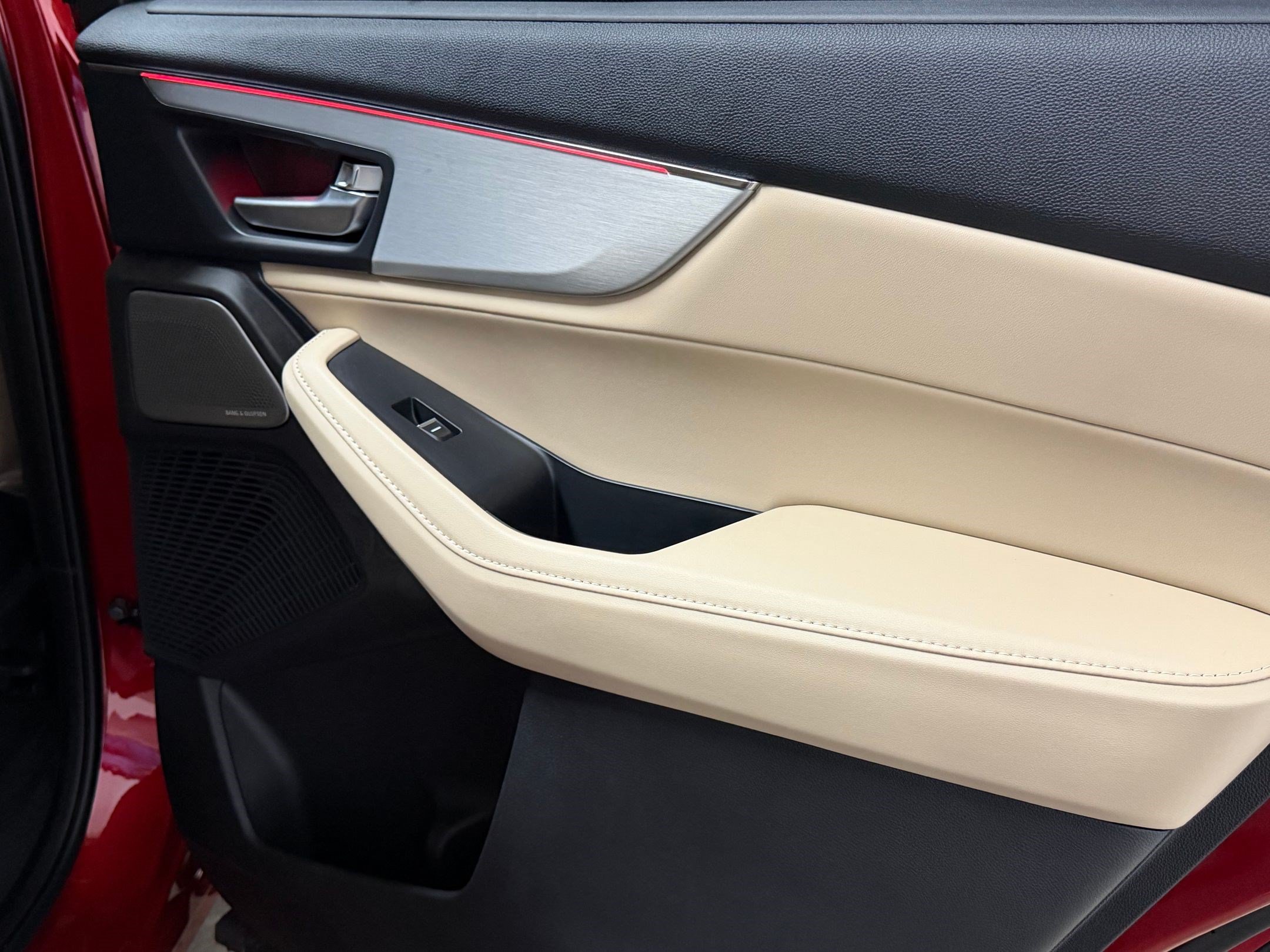 Used 2025 Acura MDX FWD w/ Technology Package image 43