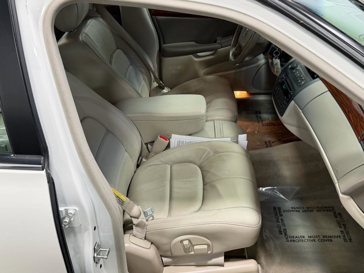 Used 2005 Cadillac De Ville Premium FWD image 22