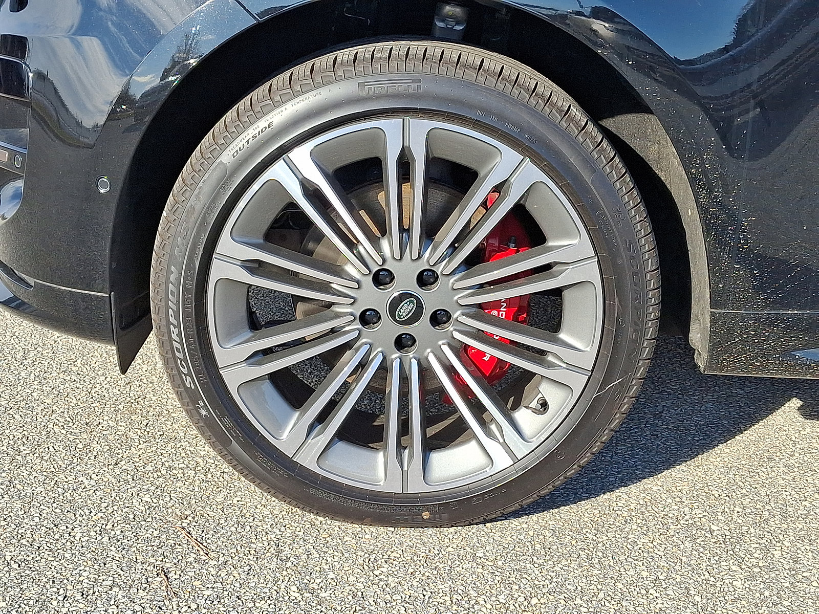 New 2025 Land Rover Range Rover Sport Dynamic SE image 2