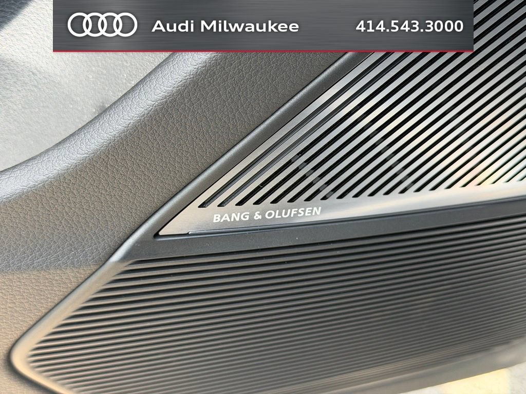 New 2027 Audi RS Q8 performance AWD/4WD image 27