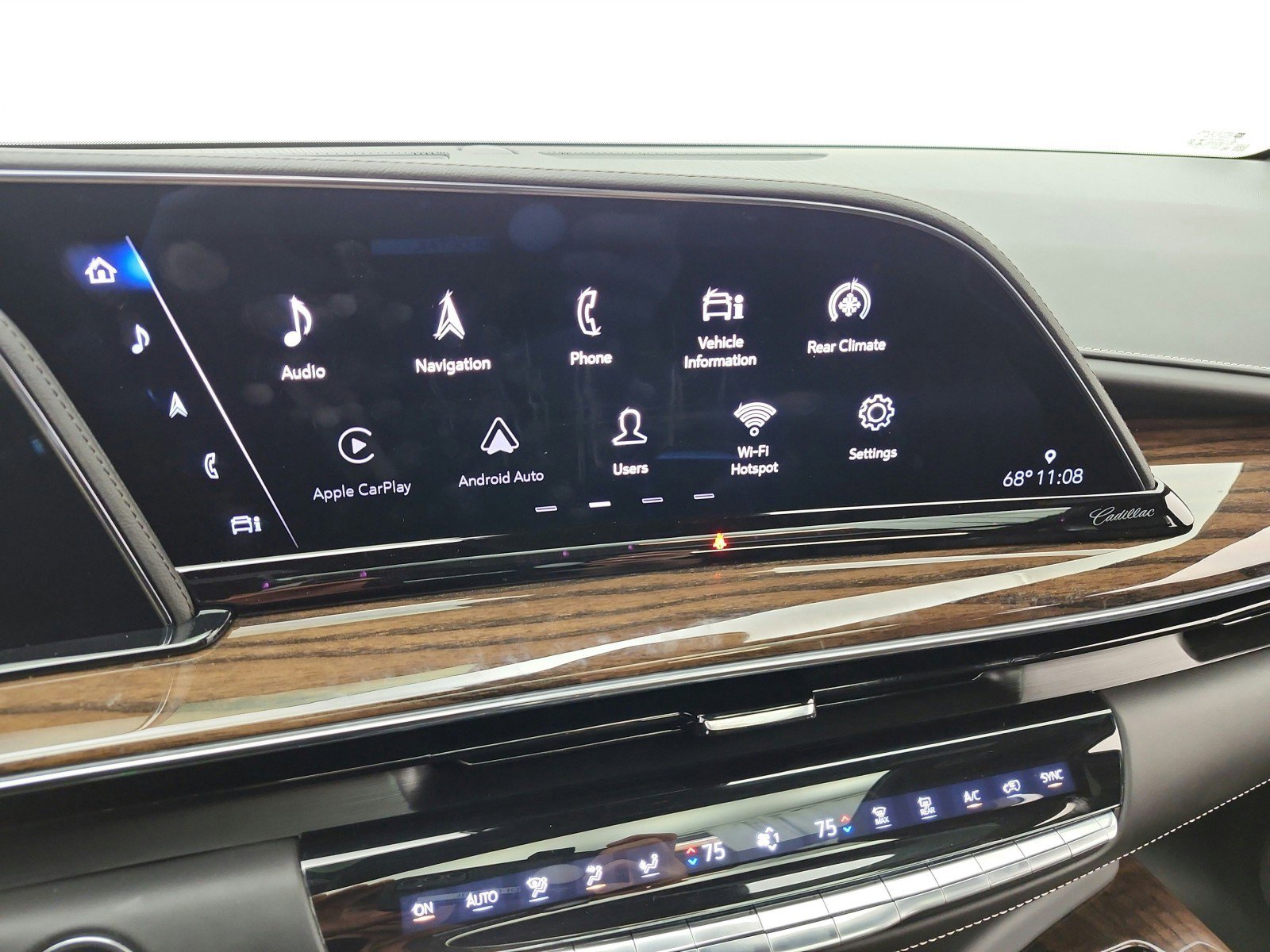 Used 2022 Cadillac Escalade Sport Platinum w/ Heavy-Duty Trailer Package image 11