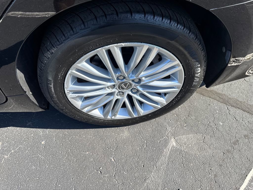 Used 2013 Lexus ES 350 w/ Luxury Pkg FWD image 37
