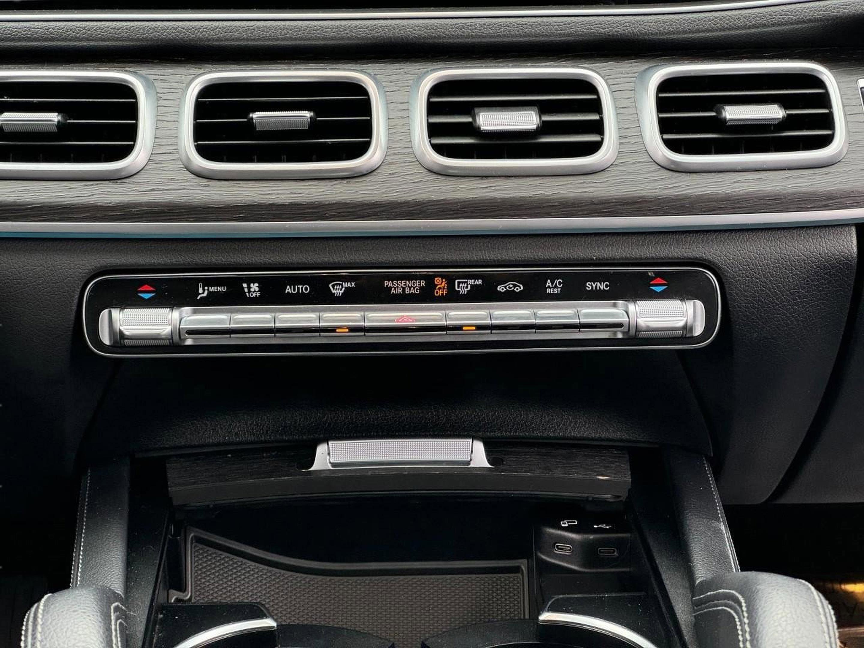 Used 2022 Mercedes-Benz GLE 350 4MATIC image 34