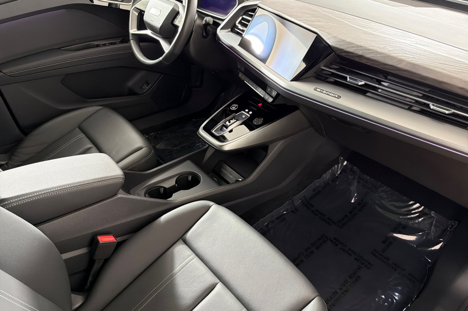 Certified 2024 Audi Q4 e-tron Premium Plus w/ Premium Plus AWD/4WD image 15