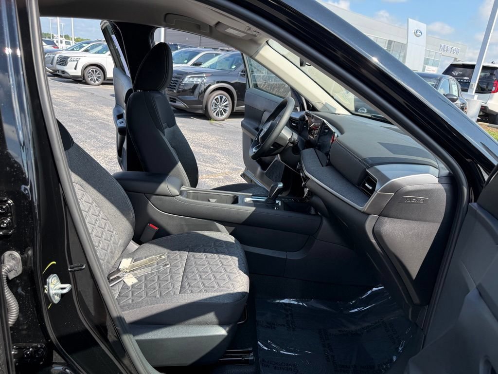 New 2026 Nissan Kicks SV w/ Cold Weather Package FWD image 19