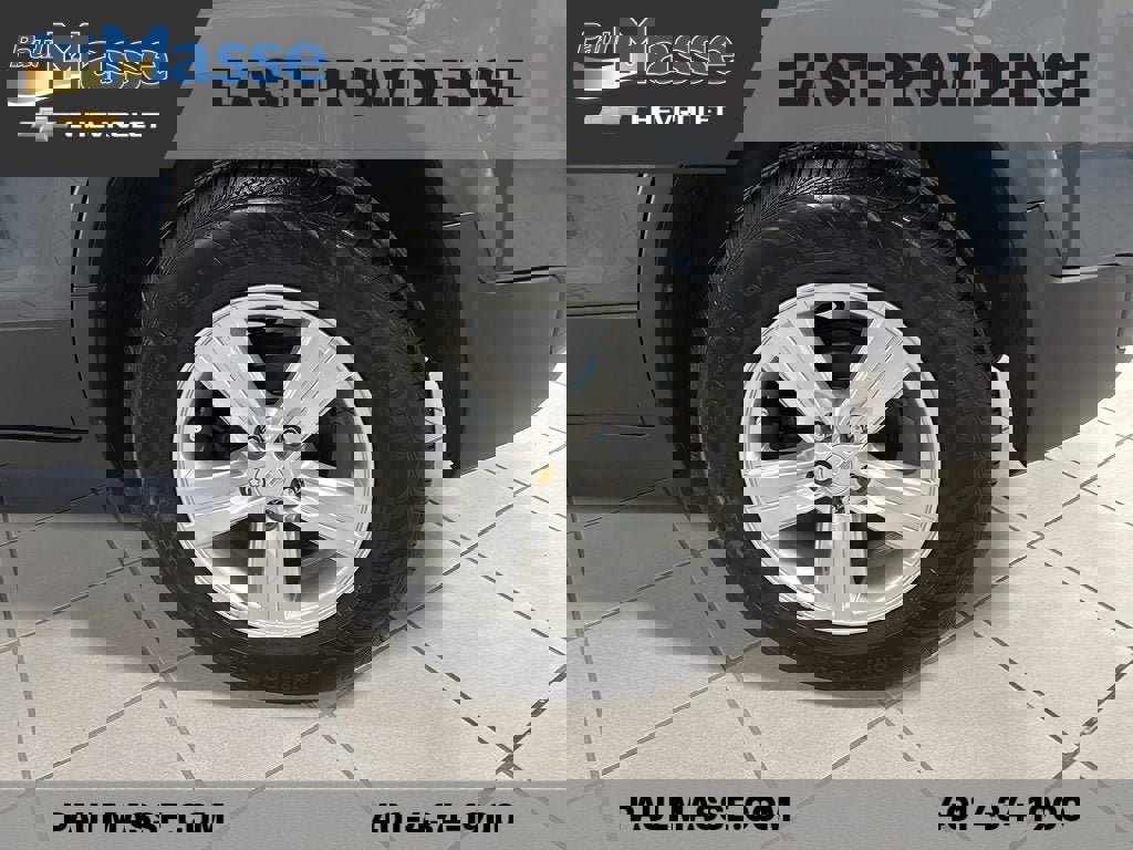 Used 2021 Chevrolet Trax LT w/ Driver Confidence Package image 8