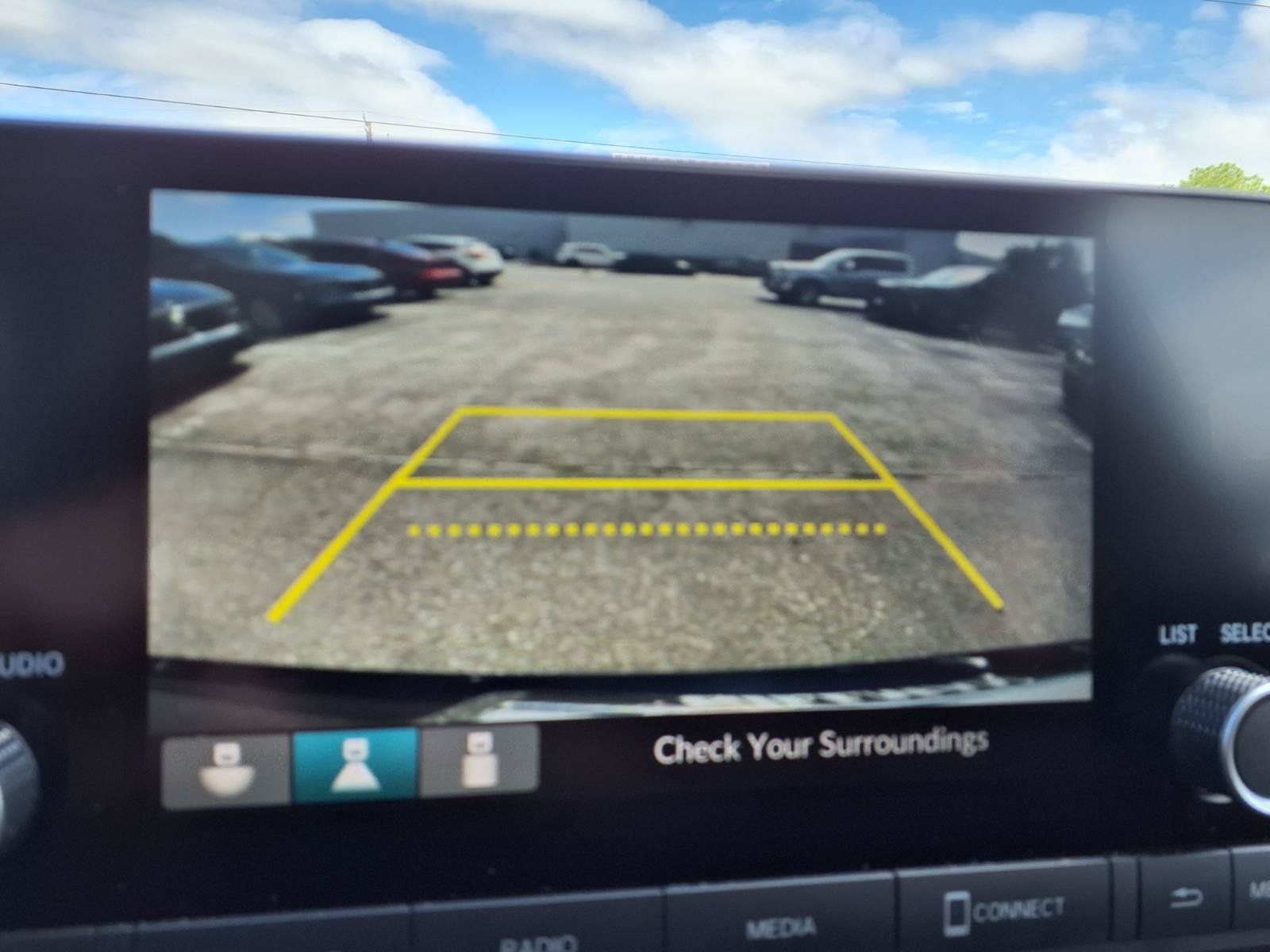 Used 2025 Honda CR-V LX image 5