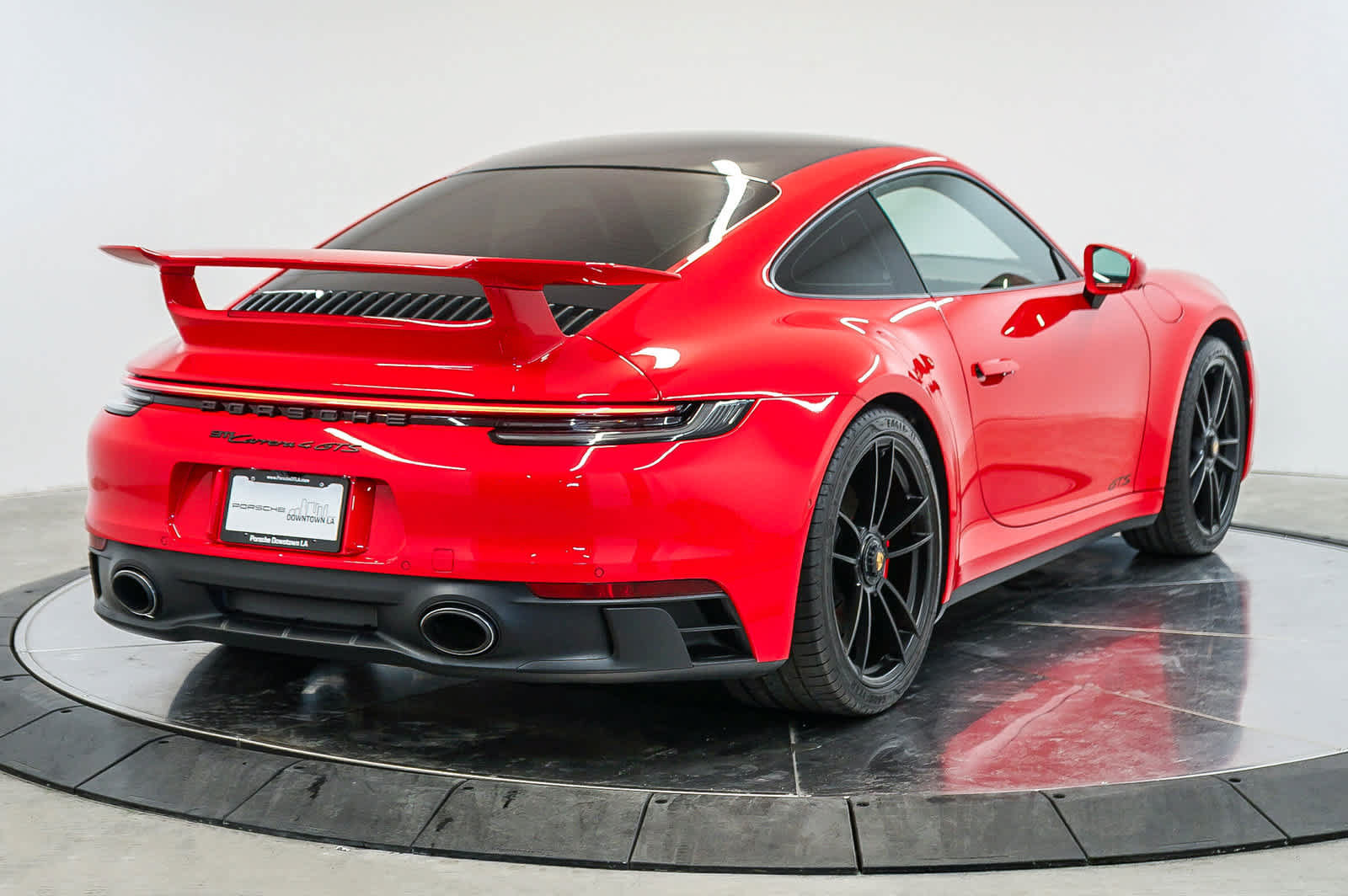 Certified 2024 Porsche 911 Carrera 4 GTS AWD/4WD image 9