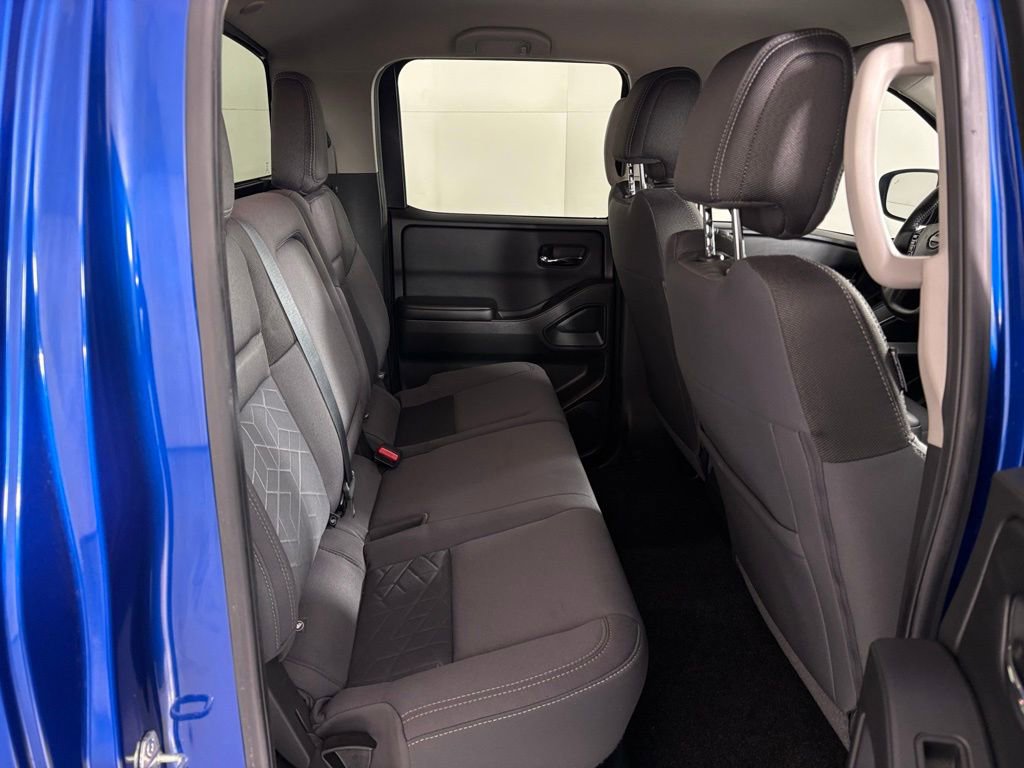 Used 2025 Nissan Frontier SV w/ SV Convenience Package RWD image 45