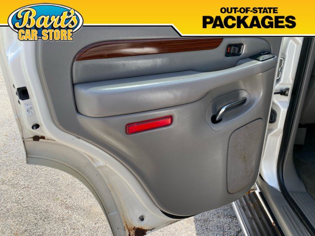 Used 2004 Cadillac Escalade AWD image 19