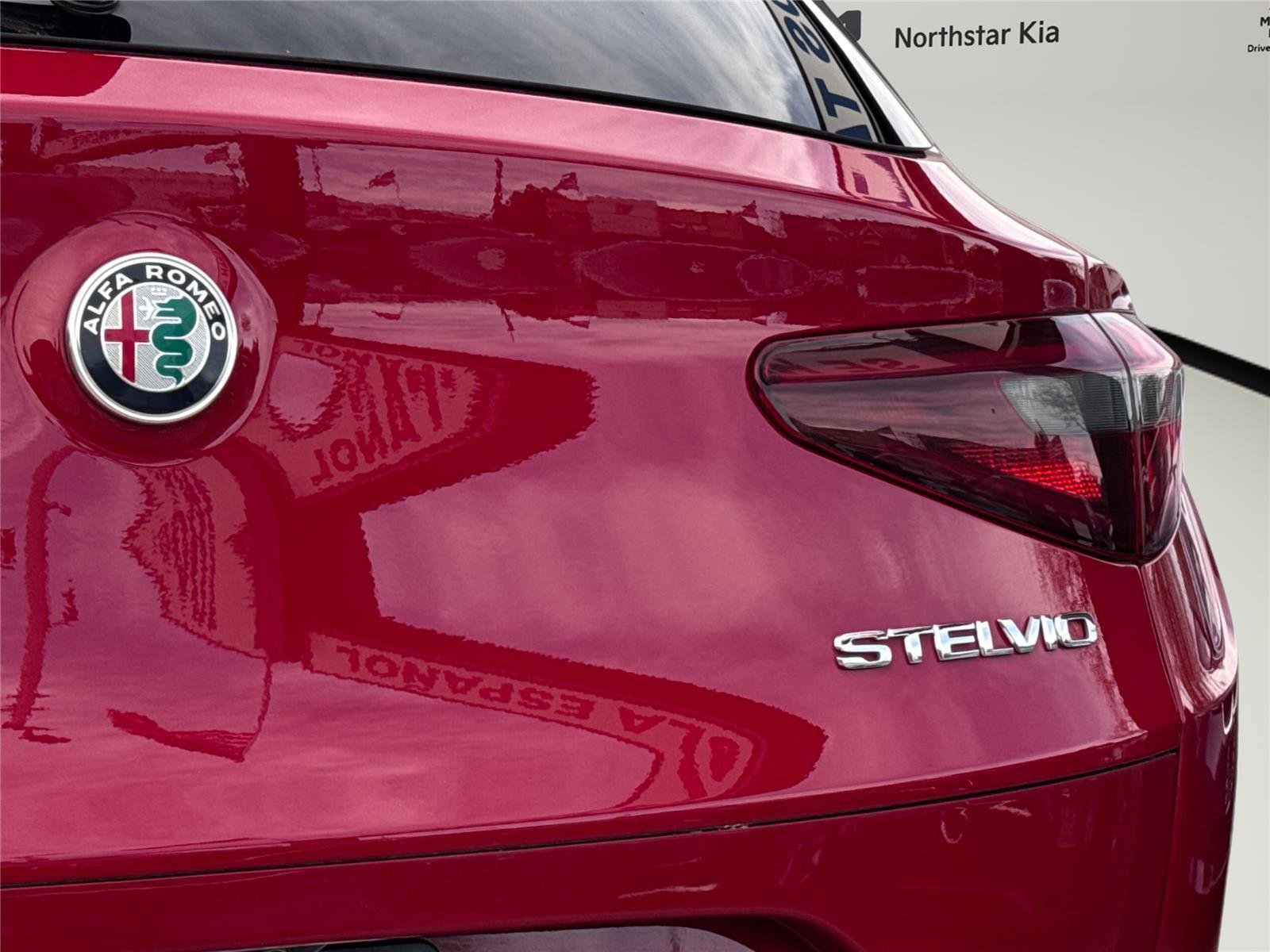 Used 2022 Alfa Romeo Stelvio Sprint image 27