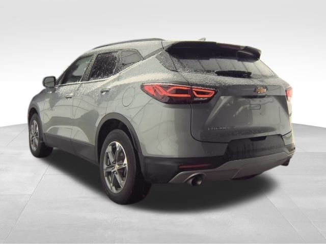 Used 2024 Chevrolet Blazer LT image 4