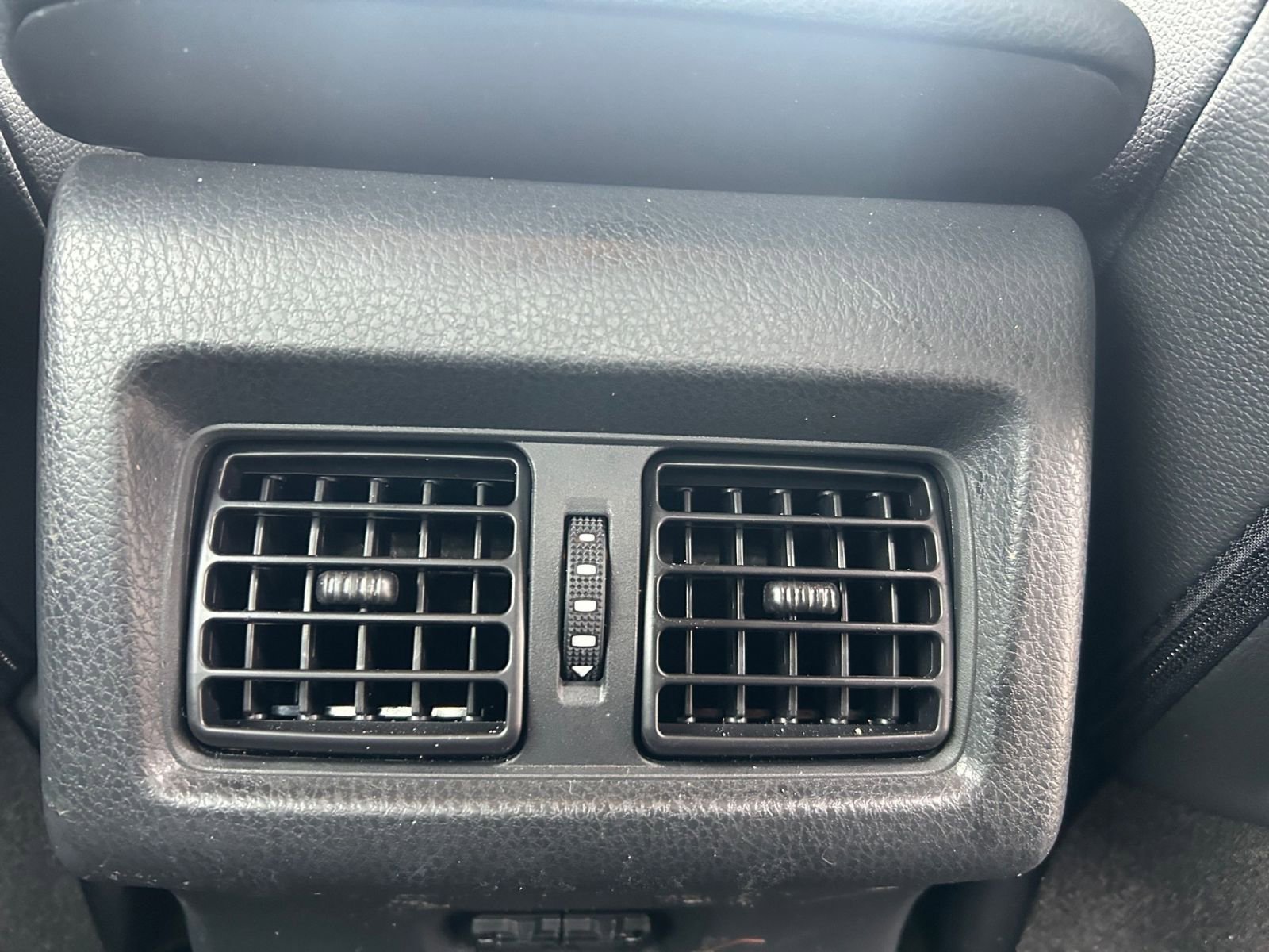 Used 2025 Toyota Camry SE FWD image 24