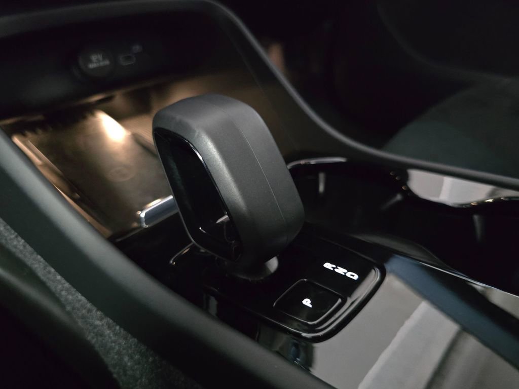 Certified 2023 Volvo C40 P8 Recharge Ultimate image 70