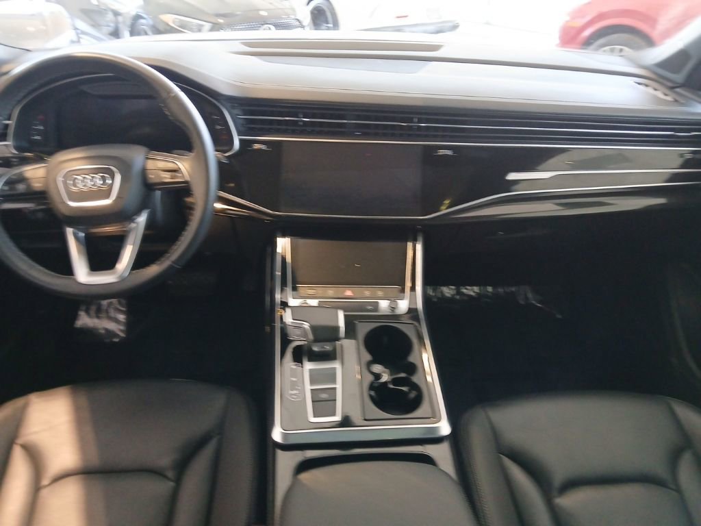 Used 2025 Audi Q7 3.0T Premium Plus AWD/4WD image 28