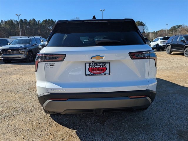 New 2026 Chevrolet Equinox LT image 3