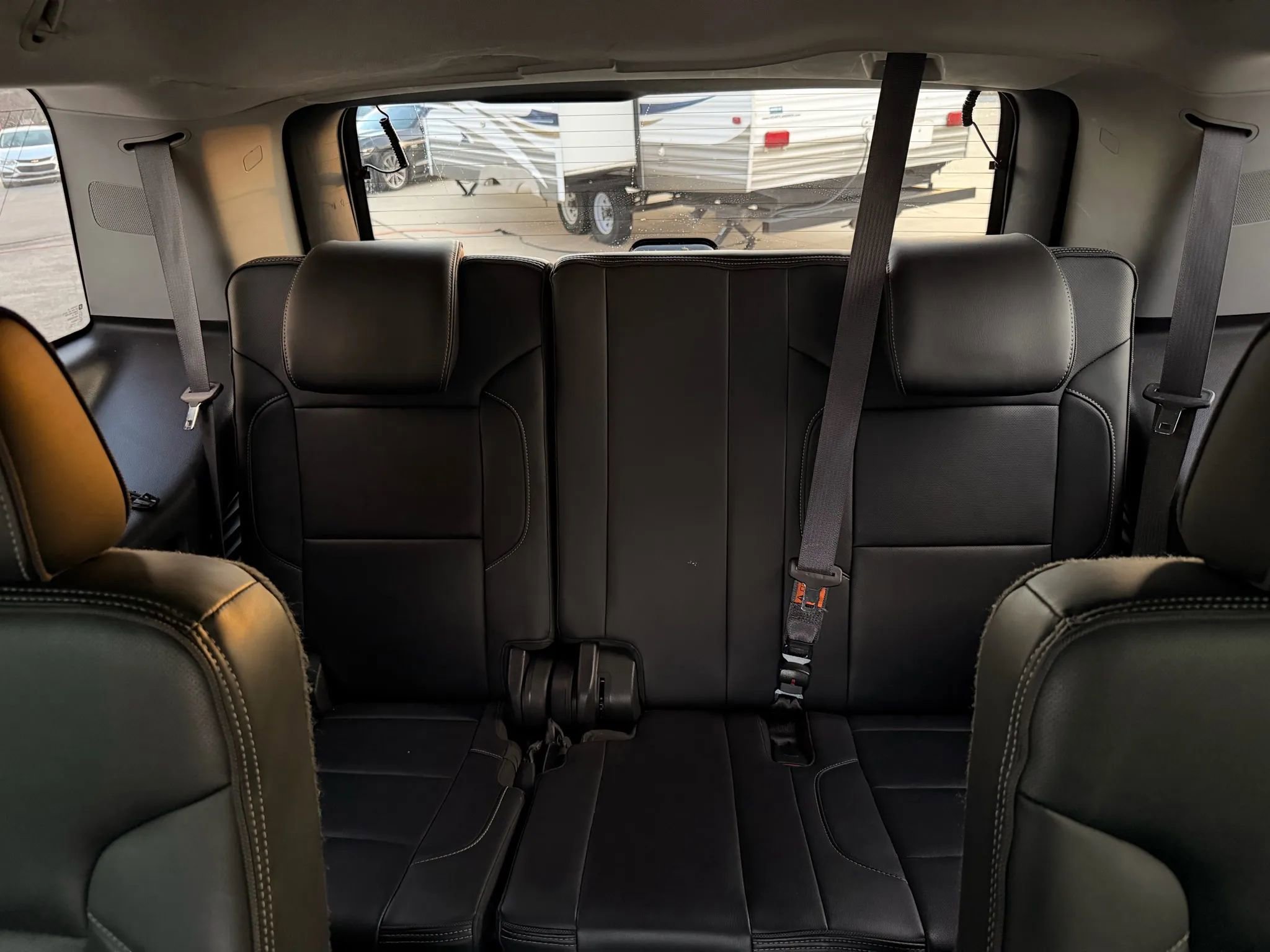 Used 2015 GMC Yukon Denali w/ Premium Package image 31