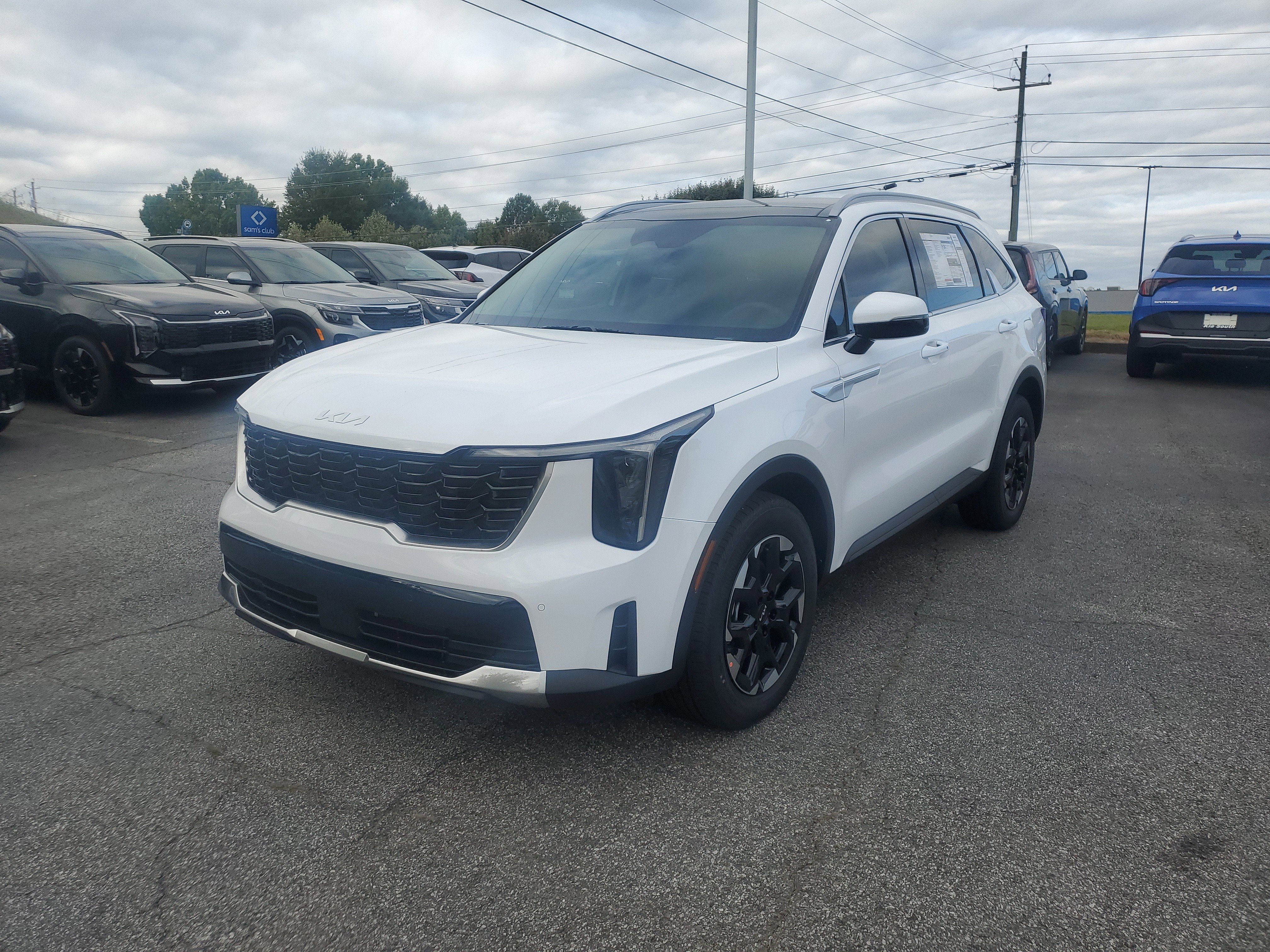 New 2026 Kia Sorento S image 3