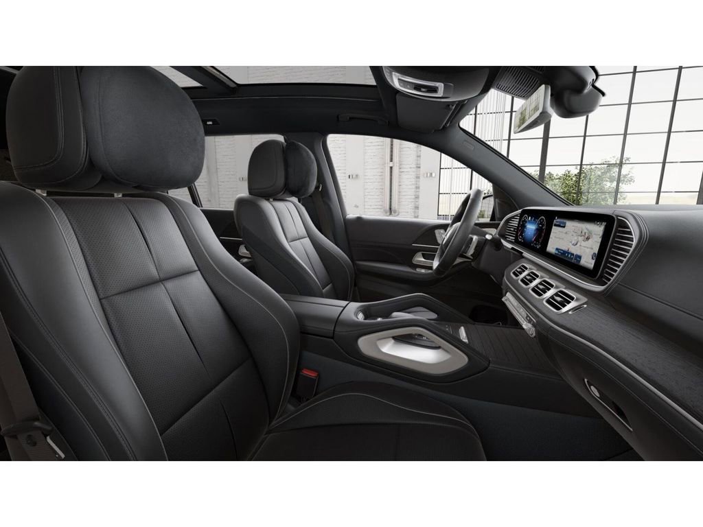 New 2026 Mercedes-Benz GLS 580 4MATIC image 4