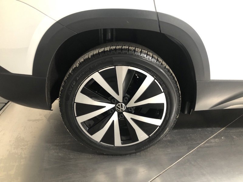 Used 2022 Volkswagen Taos SE image 9