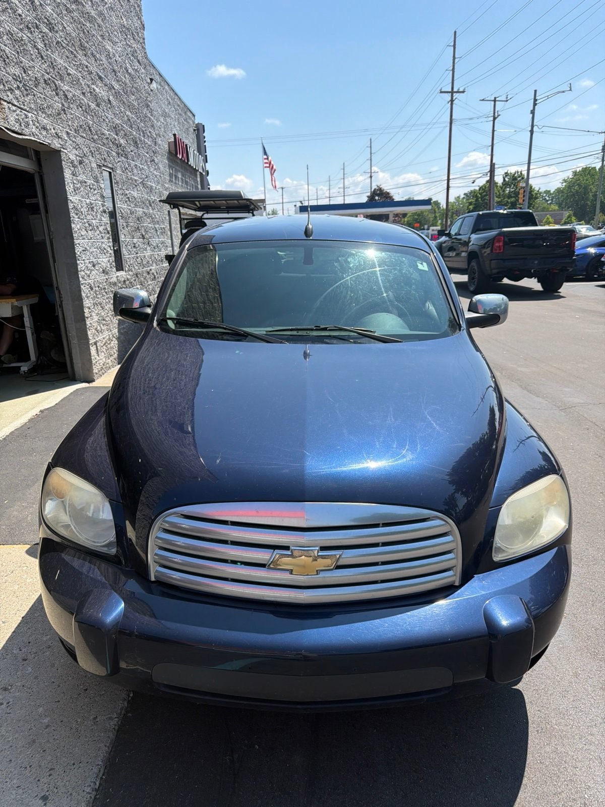 Used 2010 Chevrolet HHR LT FWD image 4