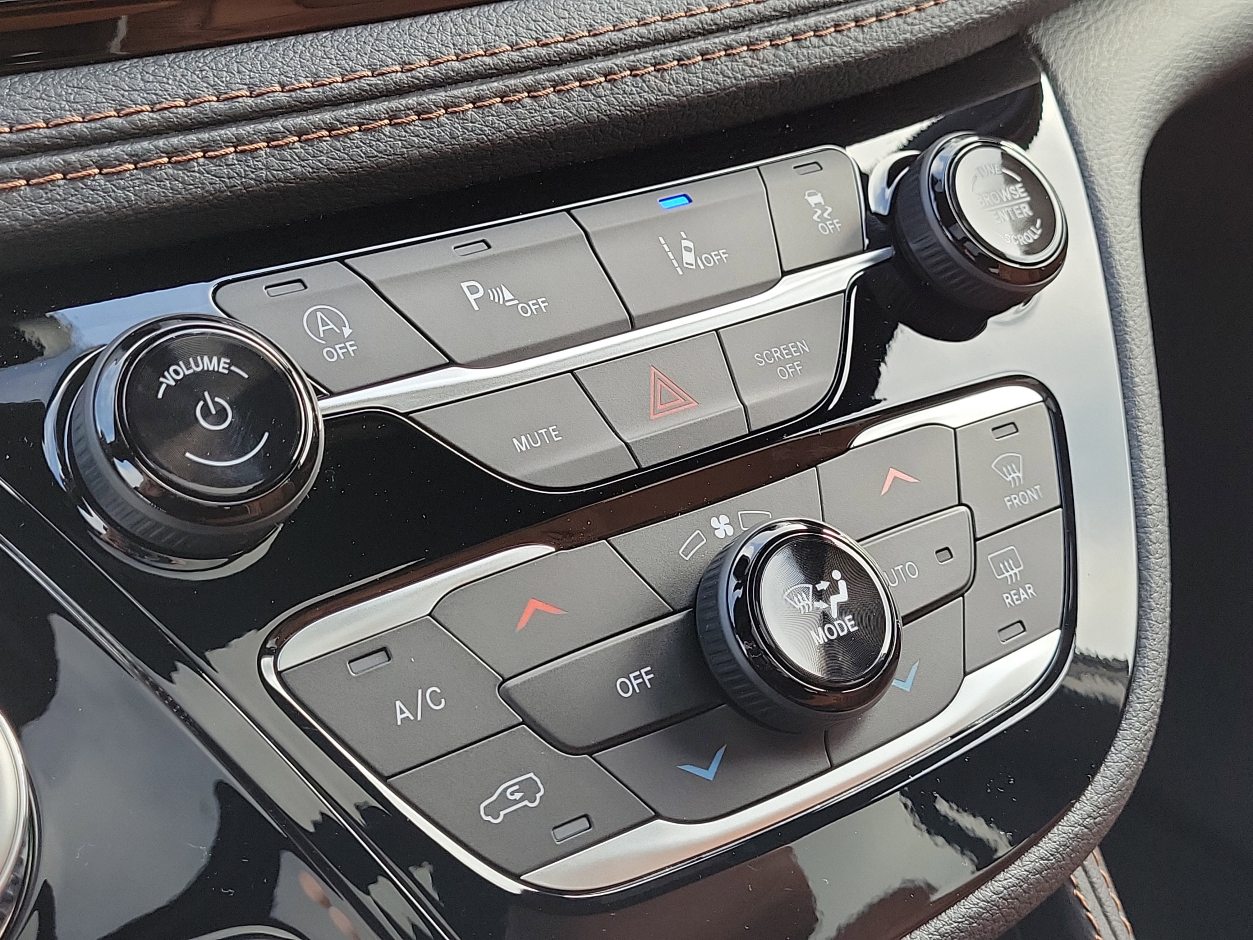 New 2026 Chrysler Pacifica Pinnacle image 30