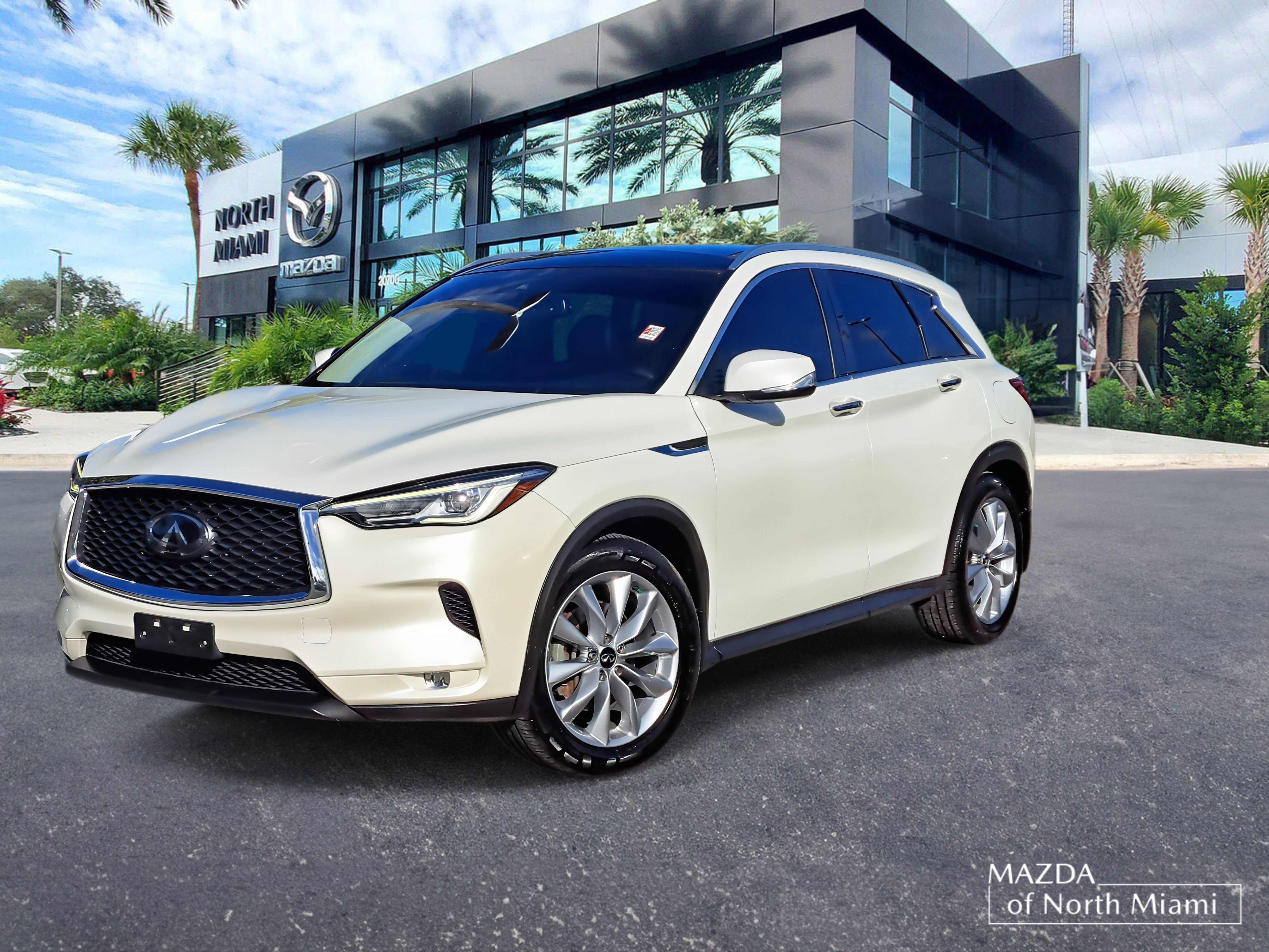 Used 2020 INFINITI QX50 Luxe w/ Navigation Package image 1
