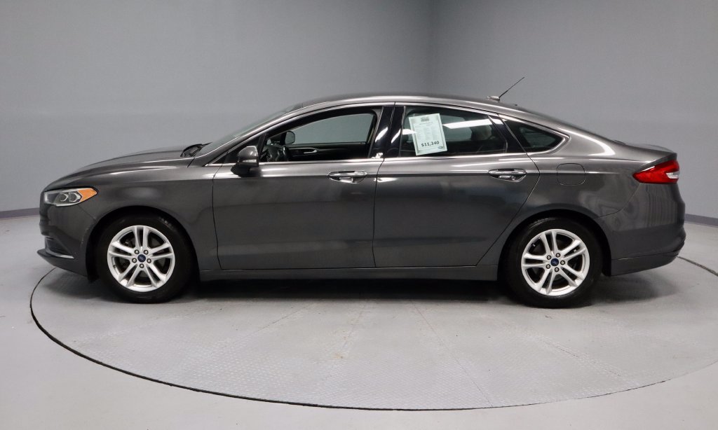 Used 2018 Ford Fusion SE FWD image 9
