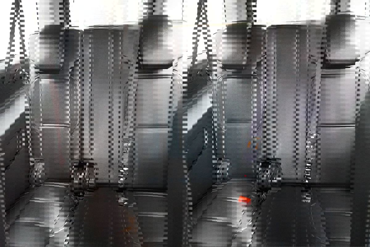 Used 2015 Chevrolet Suburban LTZ image 22