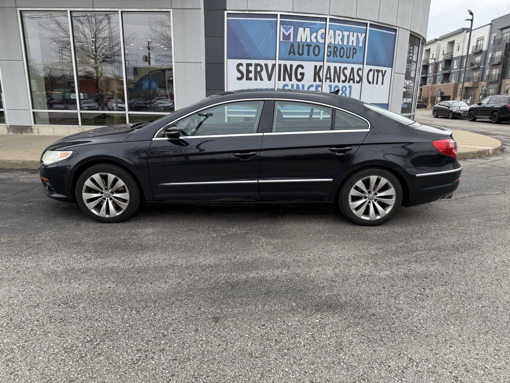Used 2010 Volkswagen CC Sport image 2