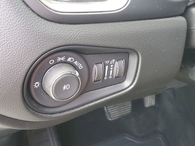 Used 2023 Jeep Renegade Limited AWD/4WD image 14