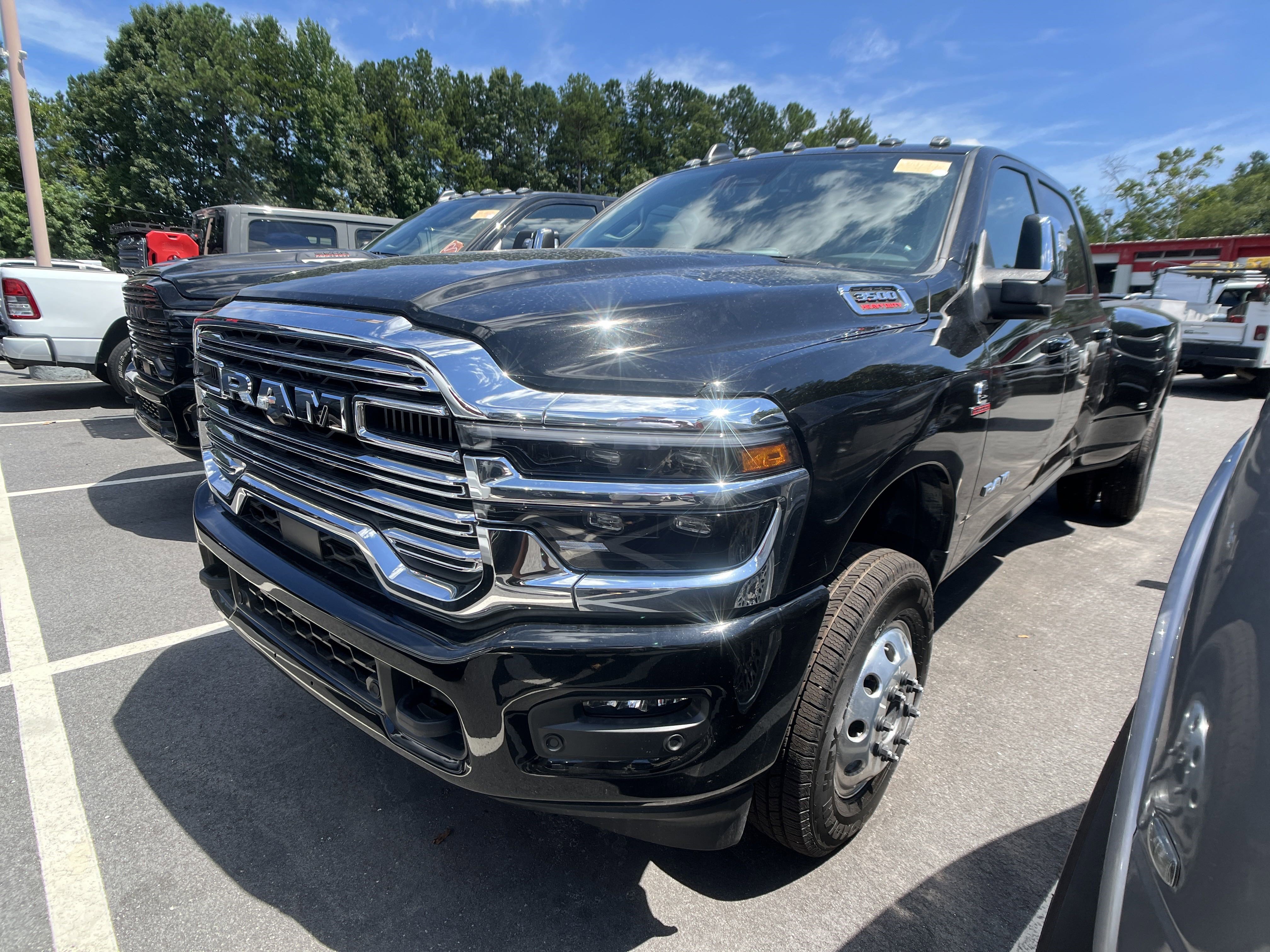 Used 2025 RAM 3500 Laramie image 2