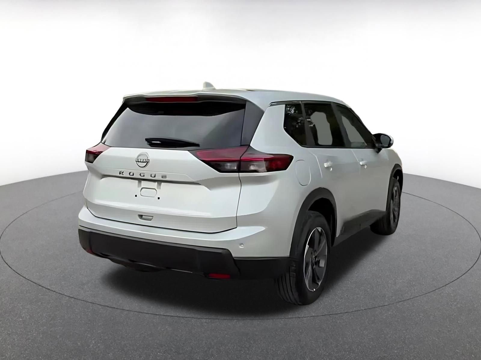 Used 2025 Nissan Rogue SV FWD image 15