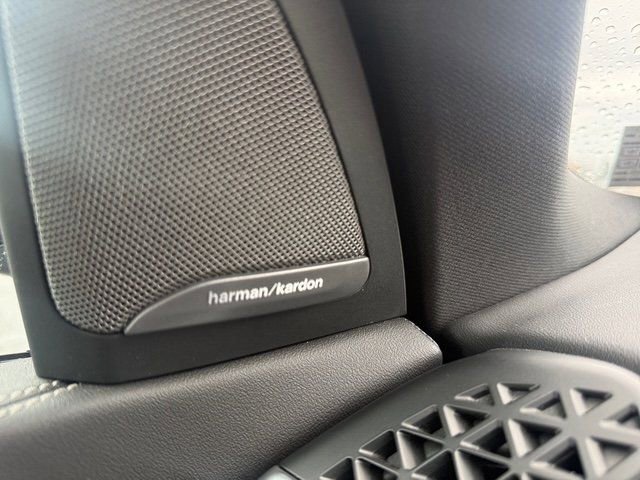 Used 2025 BMW X5 xDrive40i w/ M Sport Package image 10