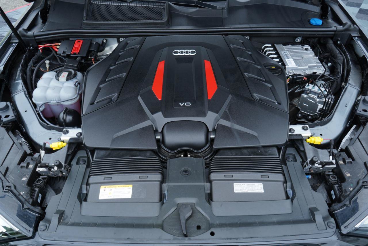 Used 2025 Audi SQ7 Premium Plus AWD/4WD image 76