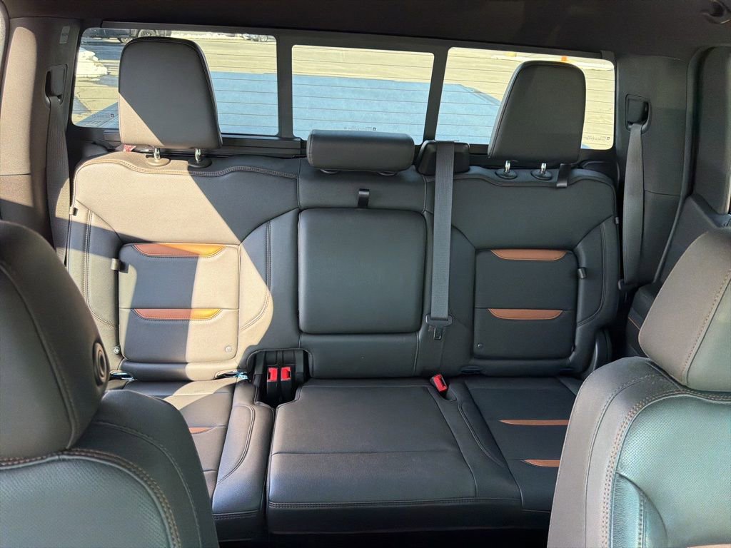 Used 2022 GMC Sierra 1500 AT4 w/ AT4 Preferred Package image 24