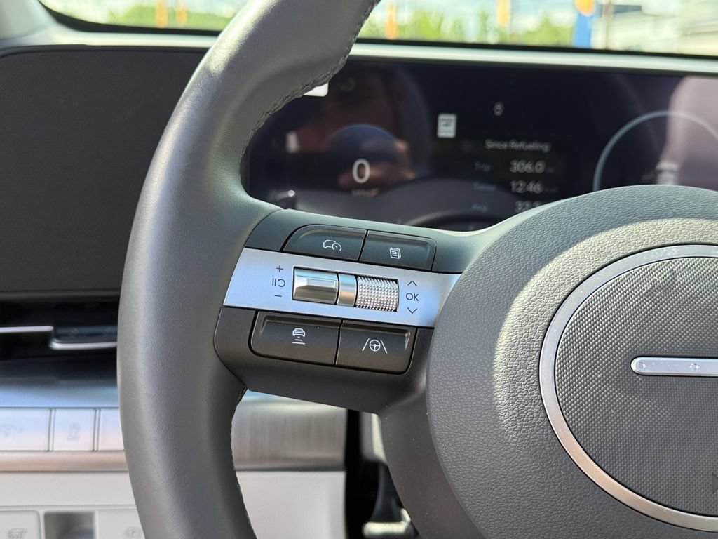 Used 2025 Hyundai Kona Limited AWD/4WD image 22