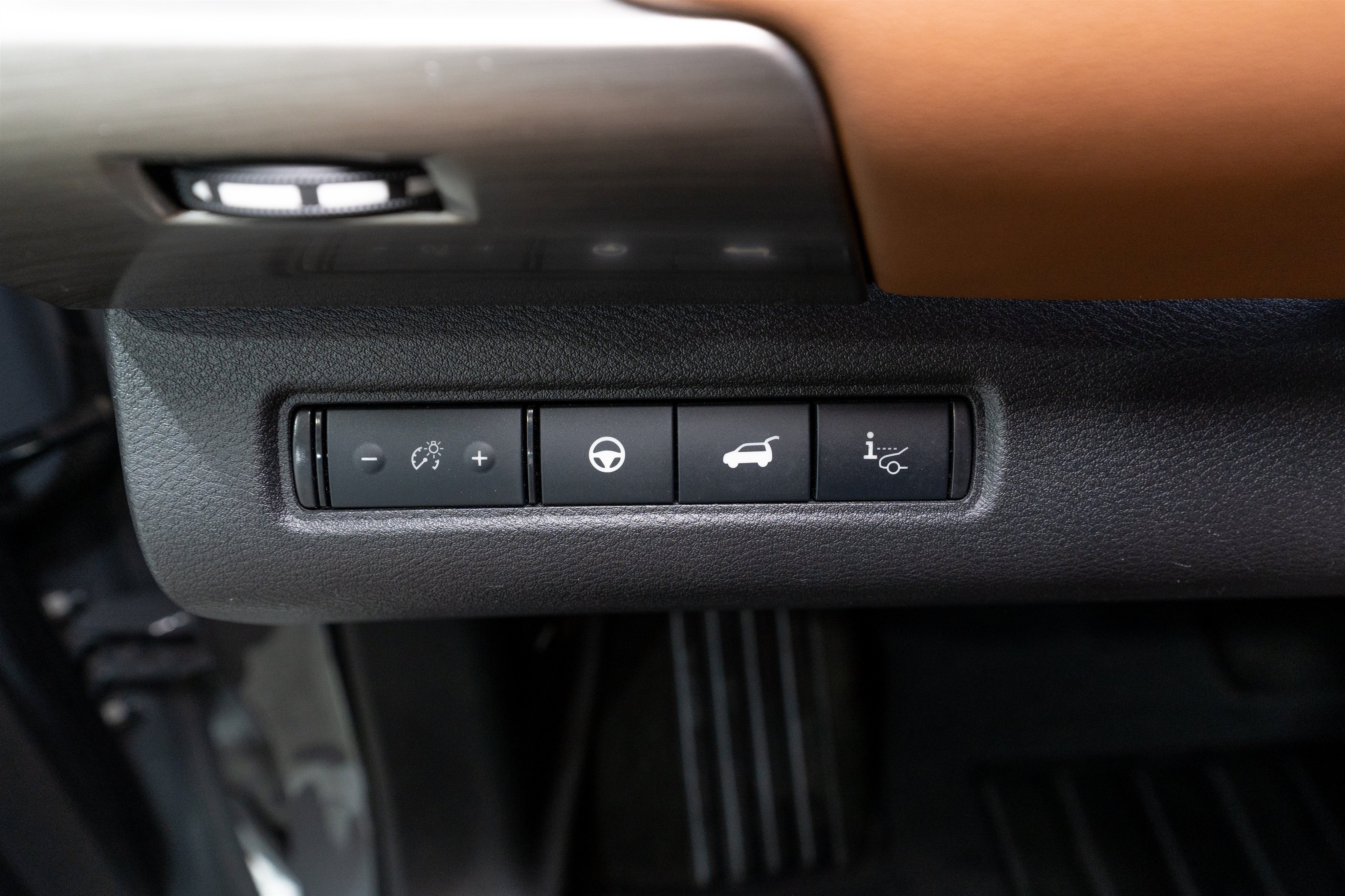 Used 2023 Nissan Pathfinder Platinum FWD image 31