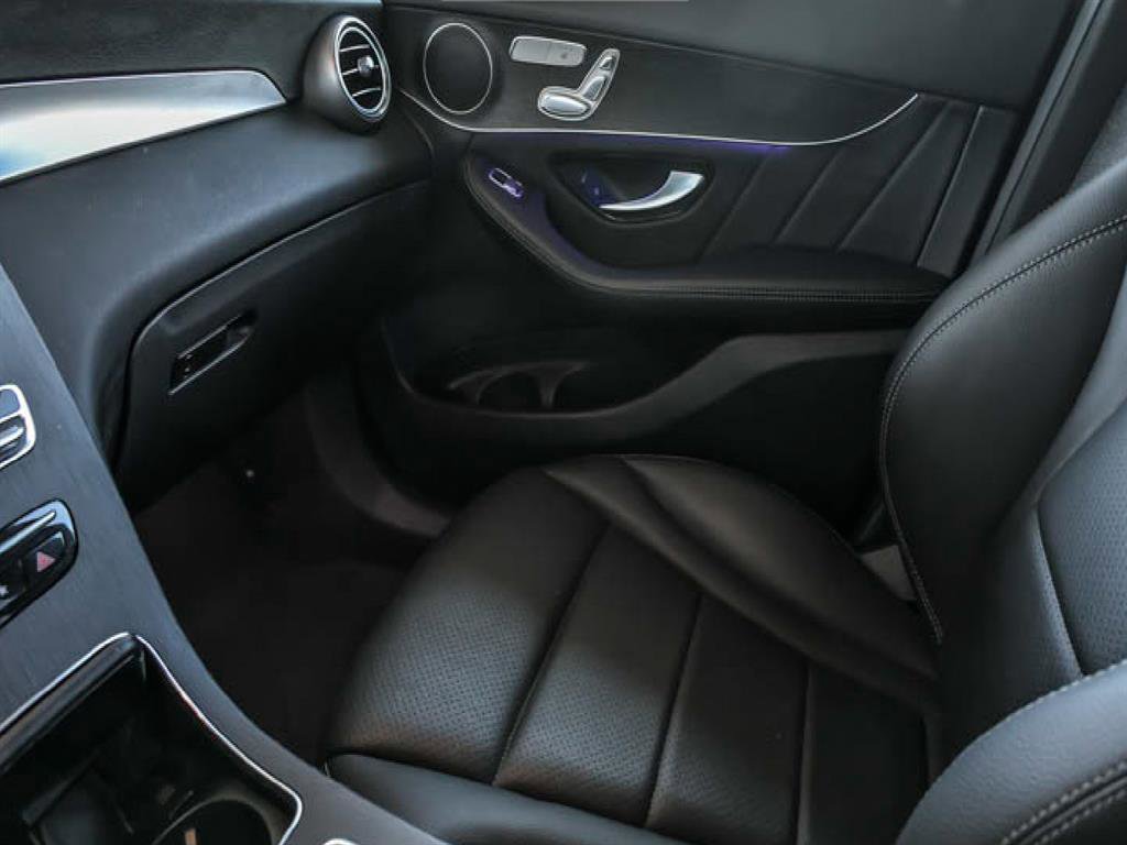 Used 2022 Mercedes-Benz GLC 300 4MATIC image 22