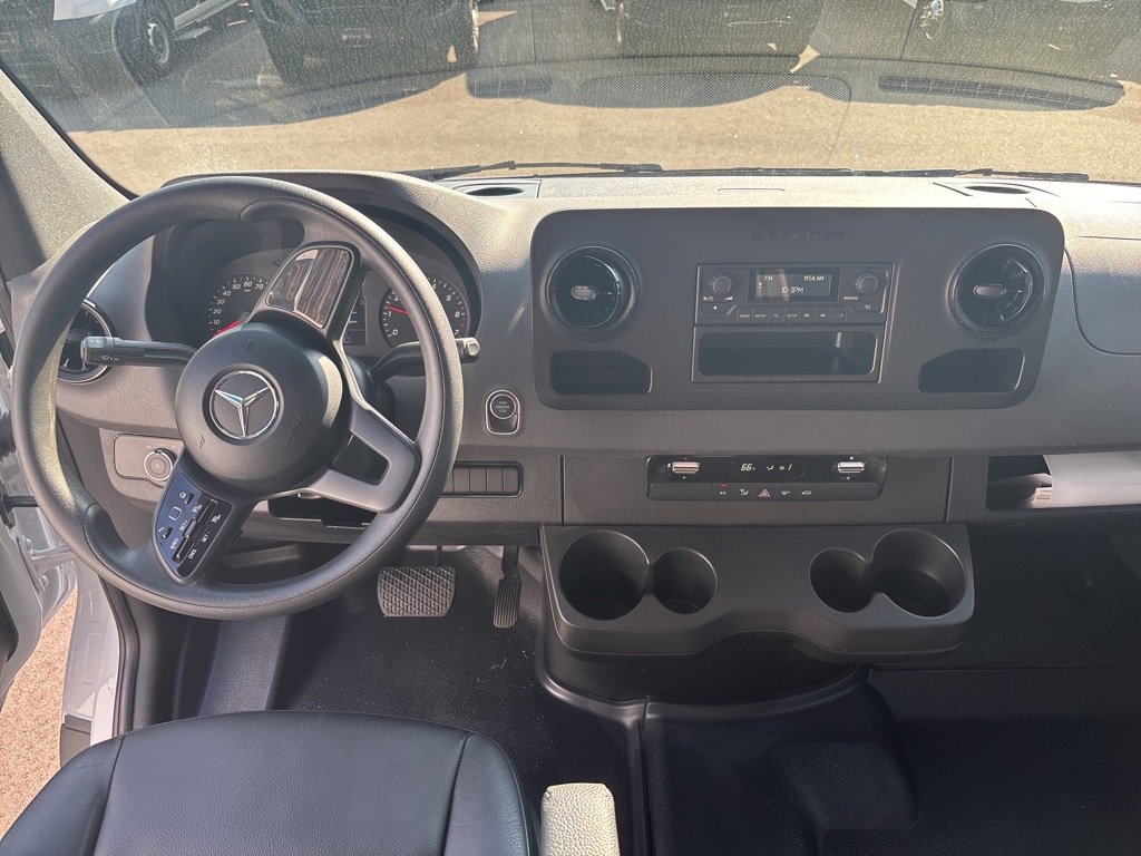Used 2023 Mercedes-Benz Sprinter 2500 image 39