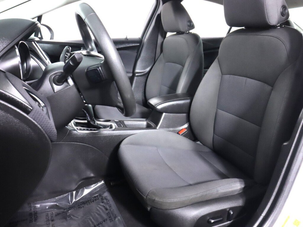 Used 2018 Chevrolet Cruze LT w/ LT Fleet Convenience Package FWD image 28